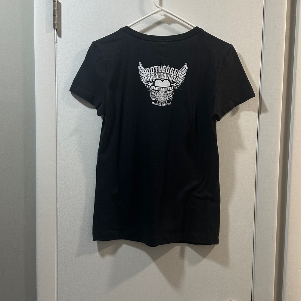 Harley-Davidson Black Tee with Green Skull Design - Picture 5 of 5